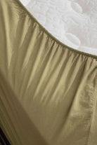 Kaay-Kaay Premium Lastikli Çarşaf Dahil Nevresim Takımı 200x220 Çift Kişilik Yağ Yeşili-Nevresim Takımı-7-Milagron.com