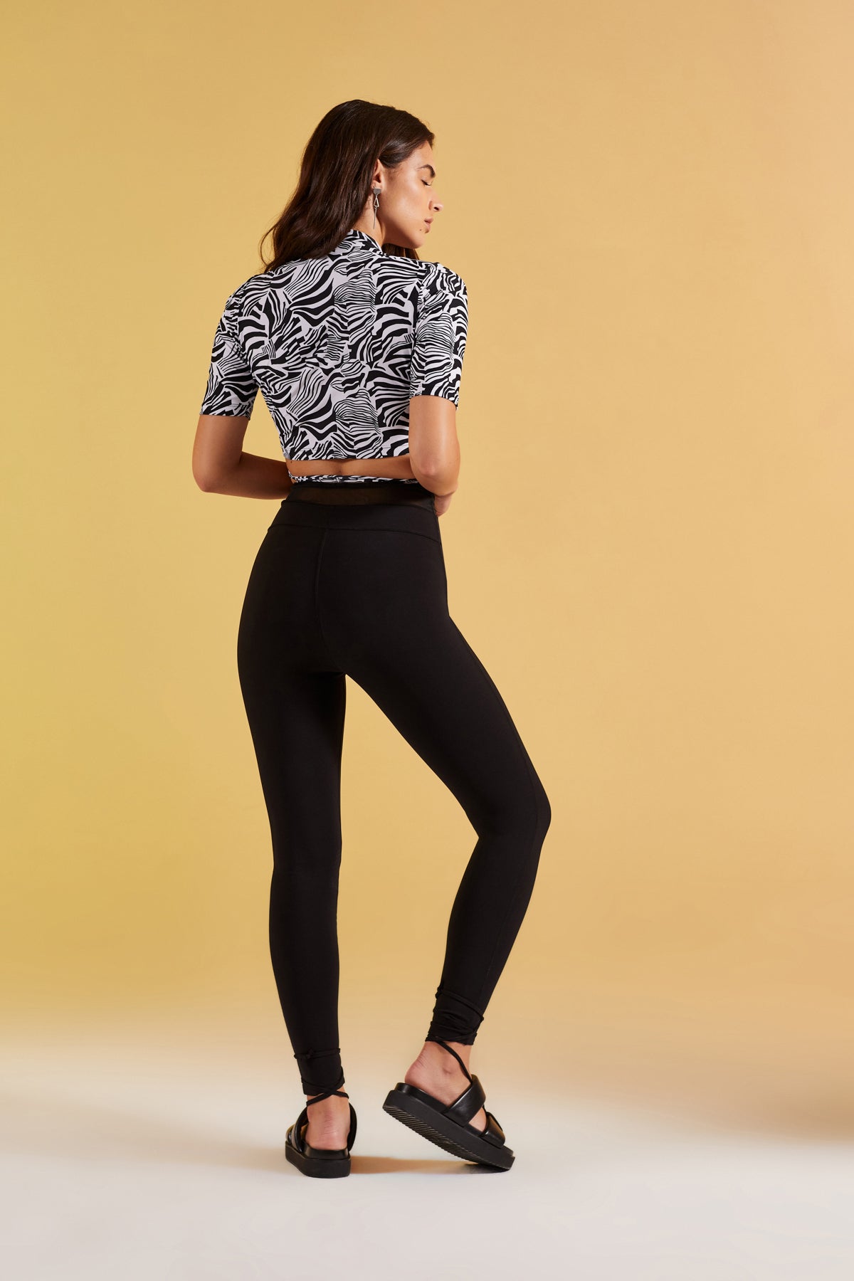 Khéla The Label-Excite Top-Top-6-Milagron.com