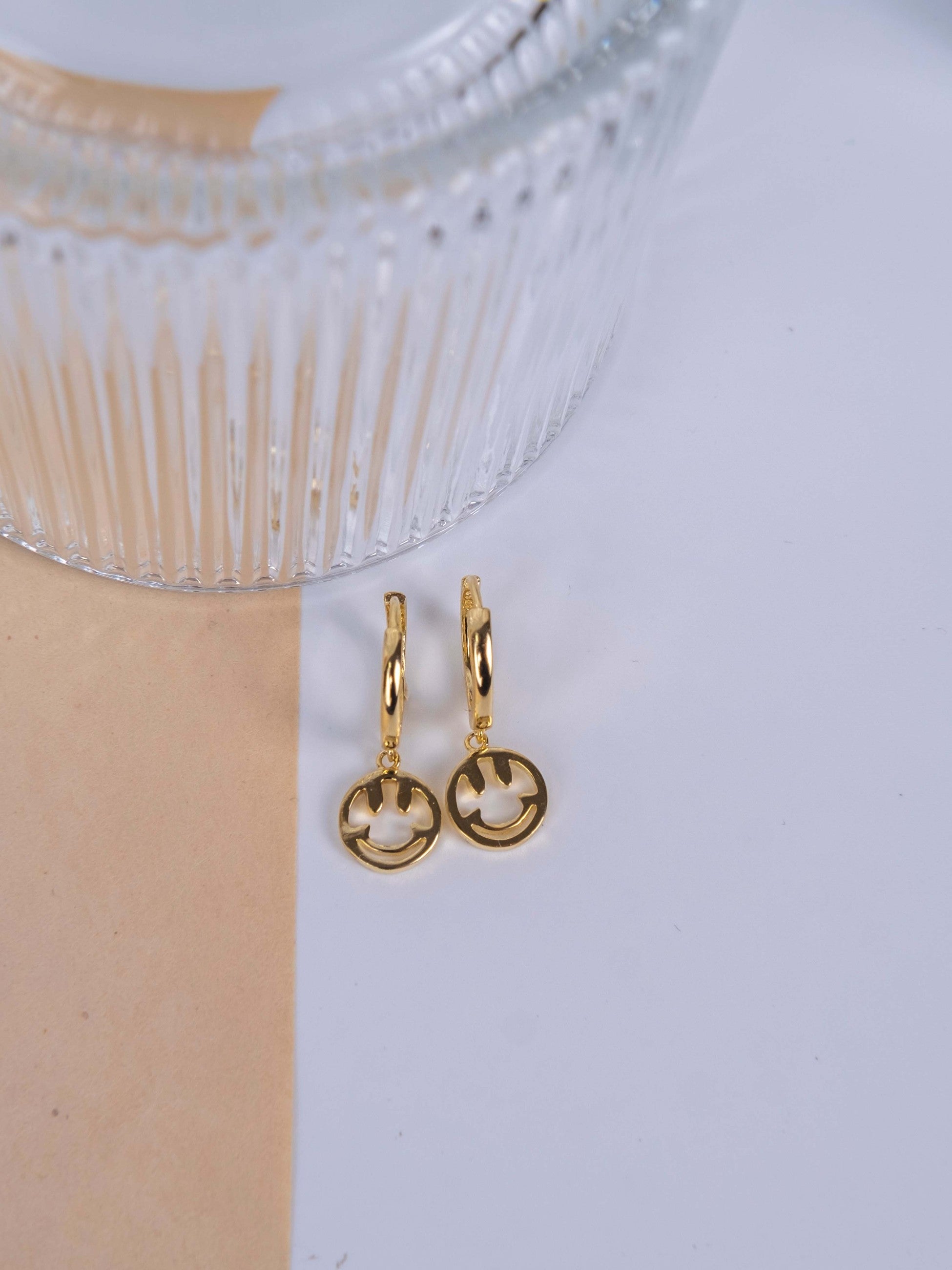 Kimolos-Smile 925 Ayar Gümüş Gülen Yüz Küpe-Küpe-1-Milagron.com