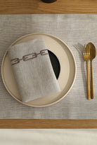 Km Home Collection-2’Li Set Zincir İşlemeli Taş Rengi Peçete-Sunum Aksesuarları-2-Milagron.com