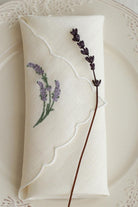 Km Home Collection-2'li Set Lavanta İşlemeli Keten Amerikan Servis-Sunum Aksesuarları-4-Milagron.com