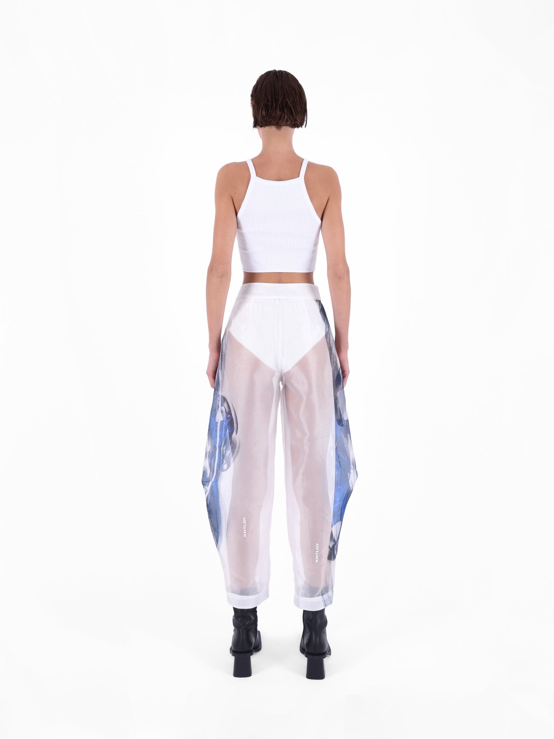 Kntlgy-Super Woman Ai Baskılı Sınırlı Üretim Beyaz Organze Pantolon-Pantolon-3-Milagron.com