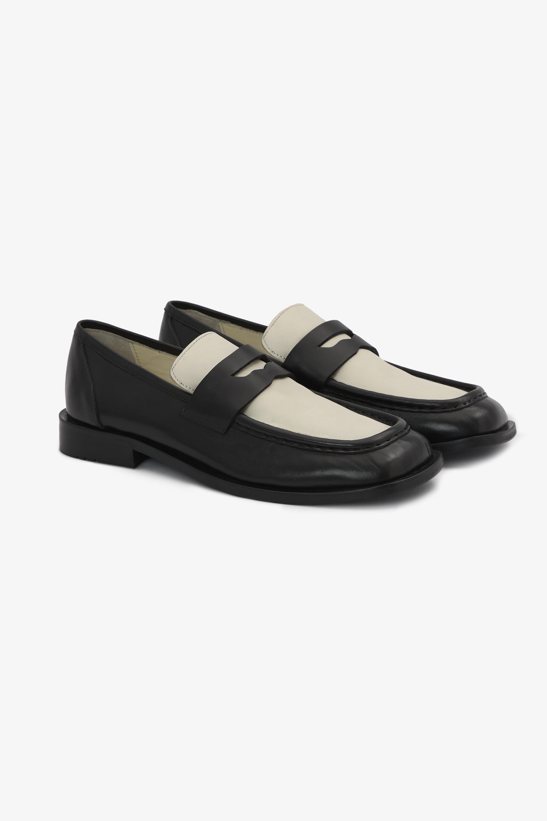 No:5 Loafer