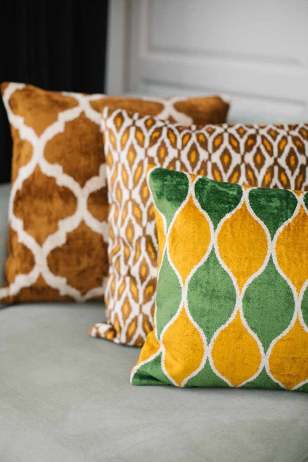 La Casa Antica-İpek Kadife İkat Yastık Kılıfı (50x50cm)-Yastık Kılıfı-3-Milagron.com