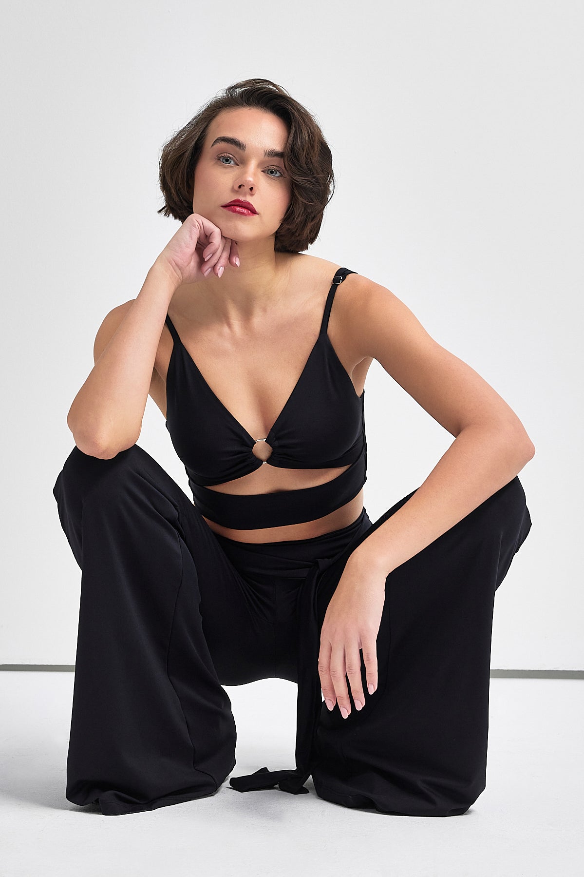 Riva Toka Detaylı Crop Top | Siyah
