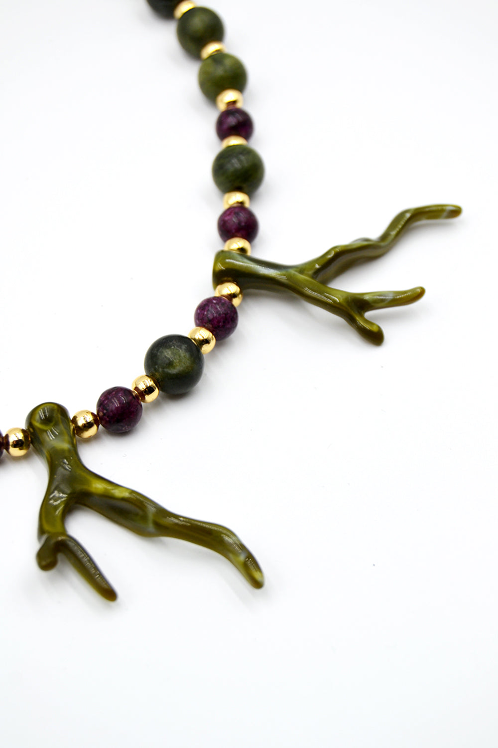 Mercan Detaylı Kanada Yeşimi Kolye - 3