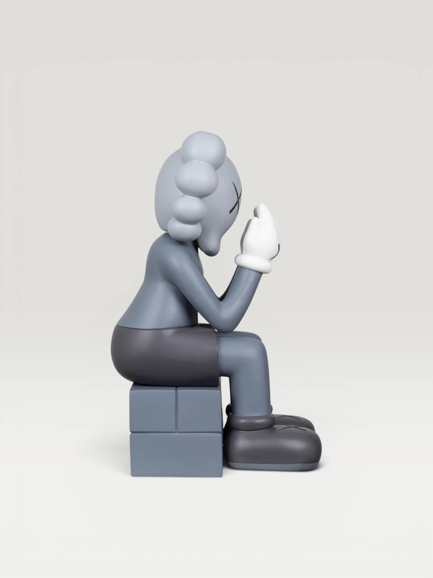 Companio X Seated Grey Dekoratif Obje
