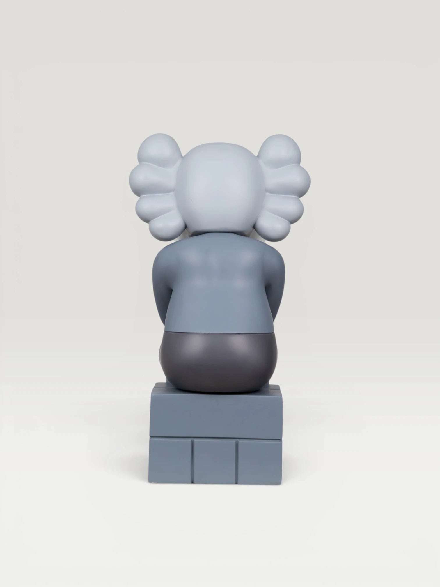 Companio X Seated Grey Dekoratif Obje