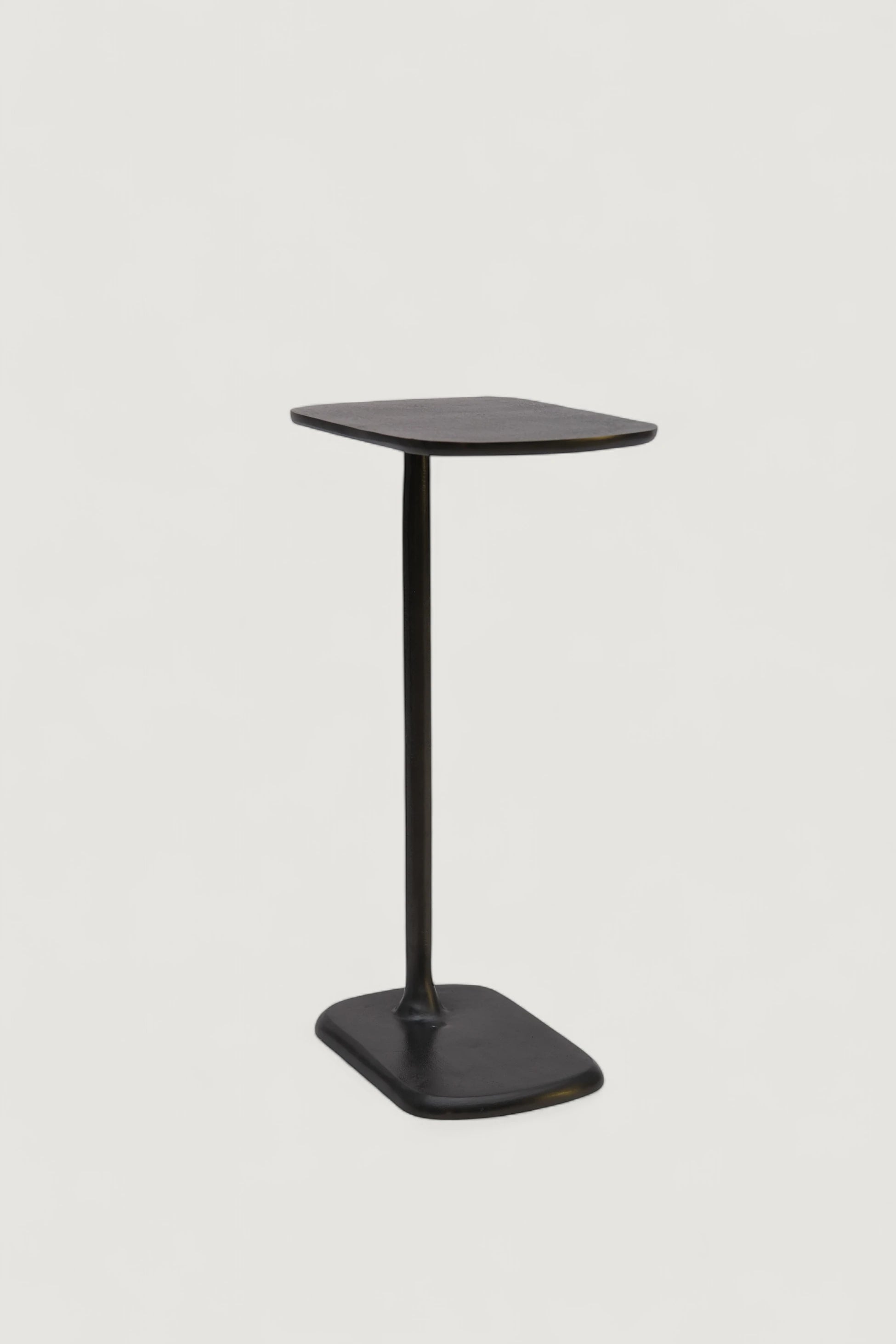 Lasttouch-Solen Siyah Sehpa-1-Milagron.com