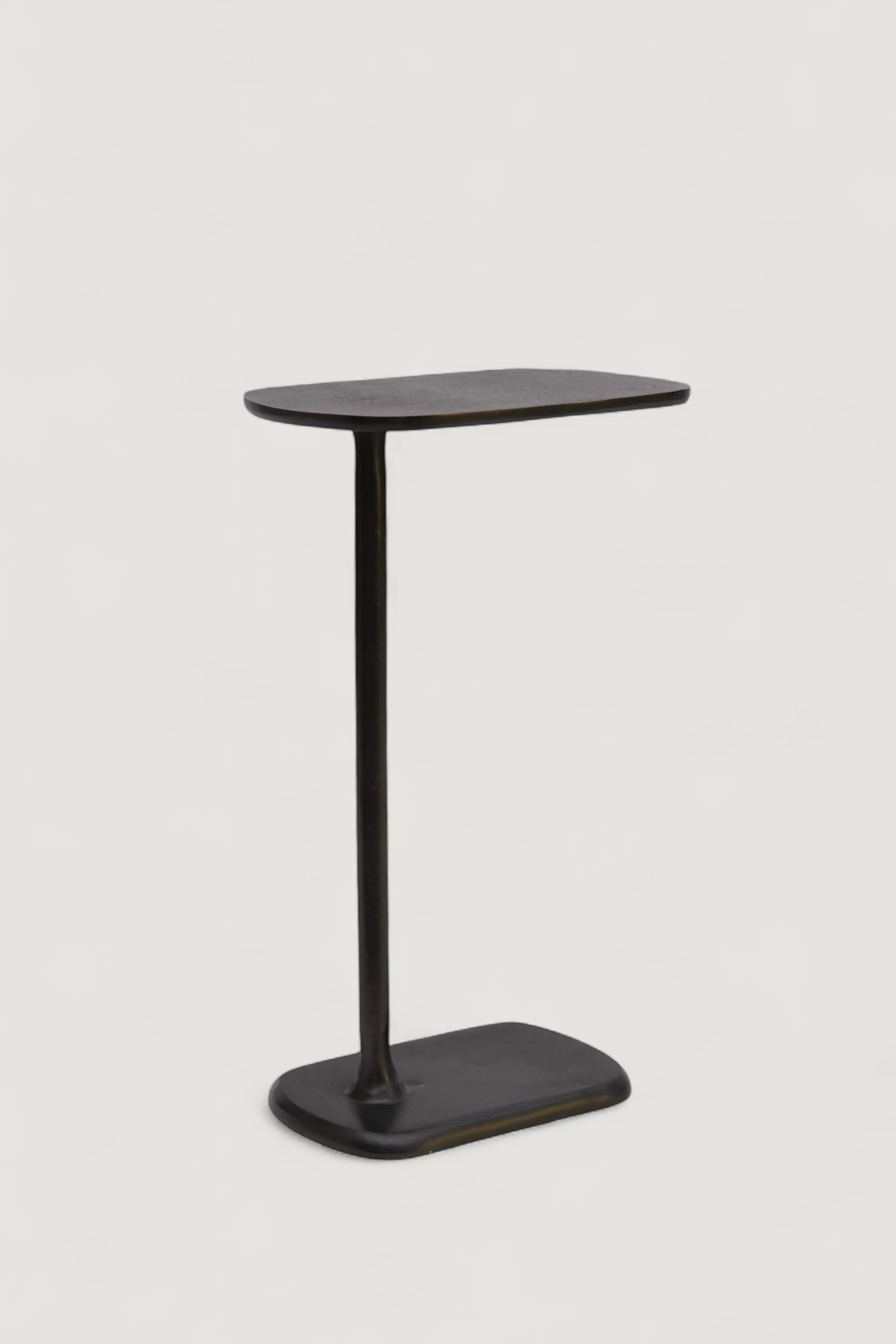 Lasttouch-Solen Siyah Sehpa-3-Milagron.com