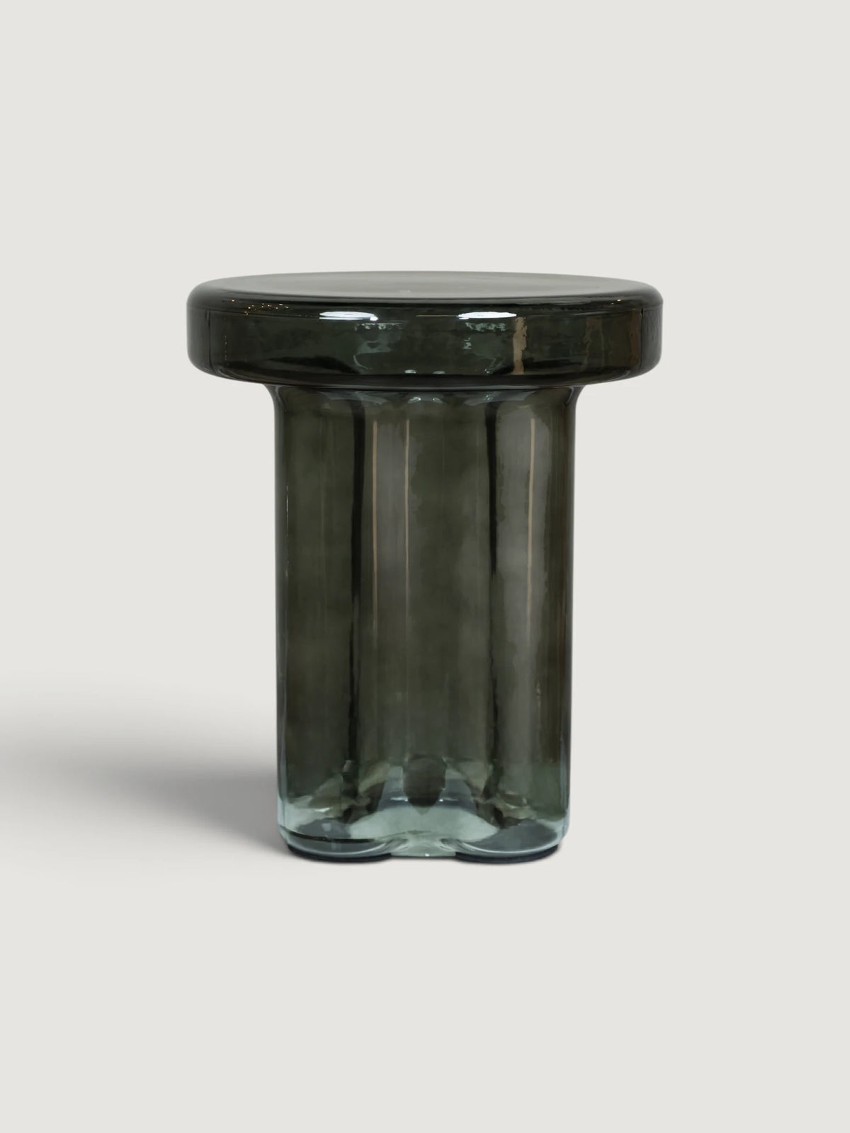 Vetrova Green Yuvarlak Cam Yan Sehpa-S