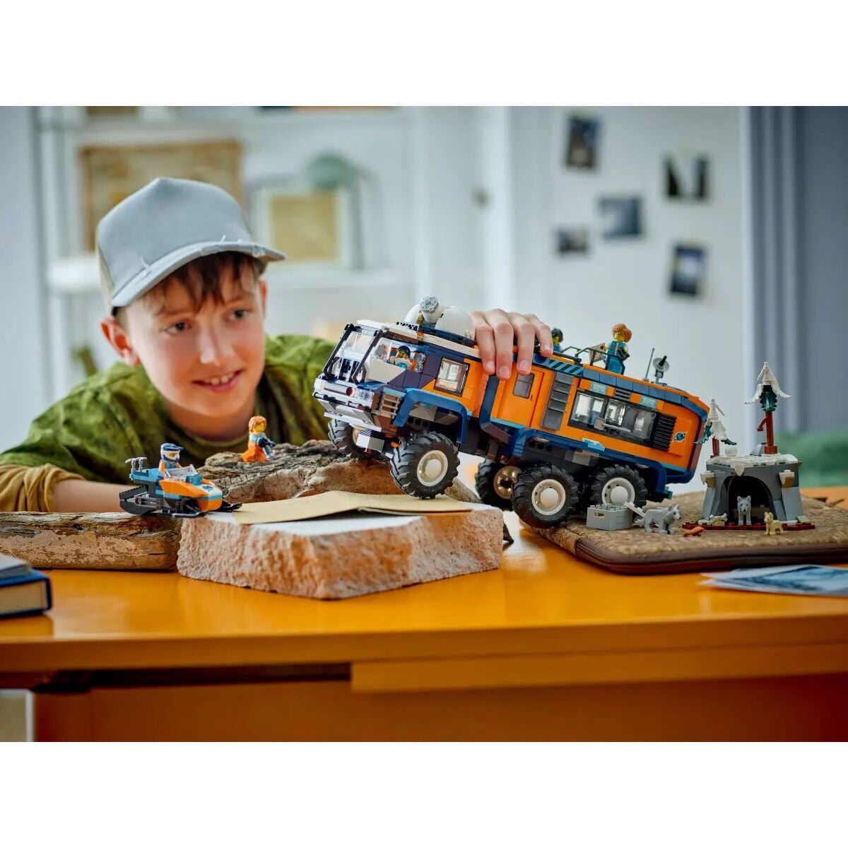 60471 Lego City Kutup Keşif Kamyonu 1064 Parça +8 Yaş