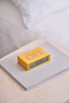 Lexon-Lexon Flip Mini Şarj Edilebilir Alarm Saat Sarı-Alarm Saatler-6-Milagron.com