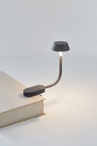 Lexon-Mimi Esnek Okuma Lambası Metalik Gri-Taşınabilir Lamba-6-Milagron.com