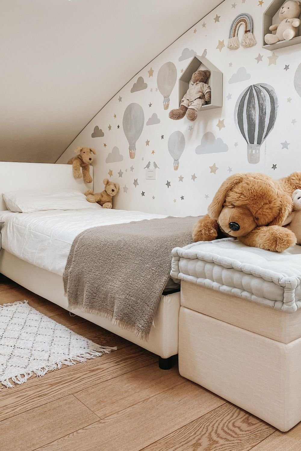 Lil'Gaea-Suluboya Mavi Balon & Yıldız Xl Duvar Etiketi-Duvar Dekorları-3-Milagron.com