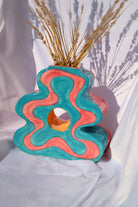 Lily & Loly Ceramics-Dekoratif Modern Pembe Mavi Eğlenceli Hediyelik El Yapımı Seramik Vazo 19cm Yükseklik-Vazo-1-Milagron.com