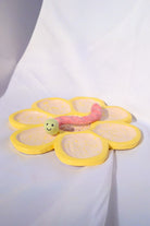 Lily & Loly Ceramics-El Yapımı Seramik Modern Sarı Papatya Resim Paleti Ve Tatlı Pembe Tırtıl Fırçalık 2'li Set-Resim-2-Milagron.com