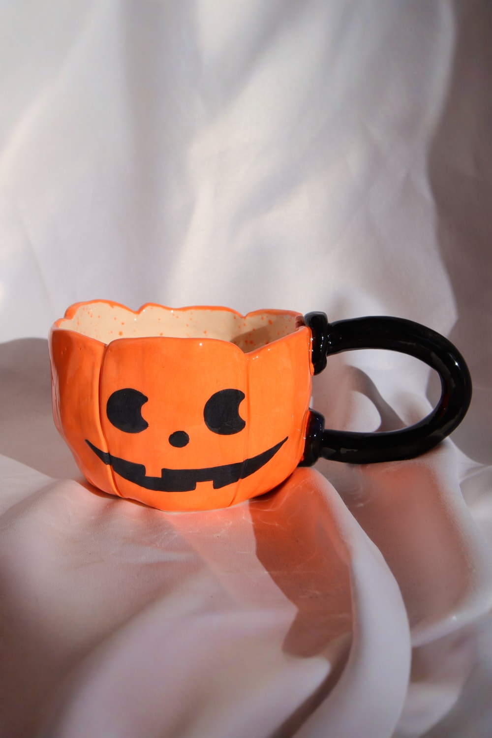 Lily & Loly Ceramics-Halloween Serisi “ Pumpkin“ Kupa- Turuncu Balkabaklı Kupa- El Yapımı Seramik Mug 200 Ml-Bardak-2-Milagron.com