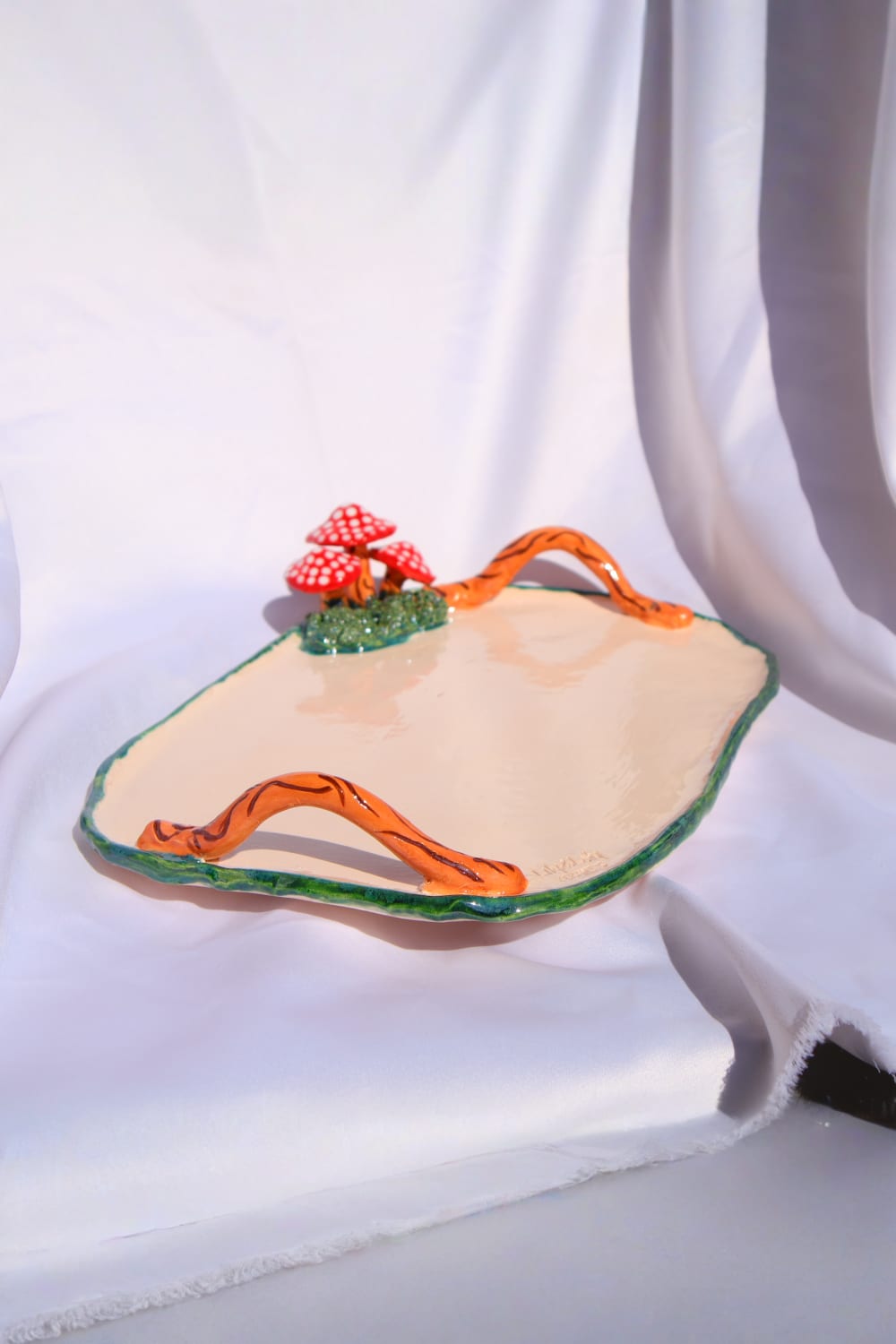 Lily & Loly Ceramics-Mantar Figürlü El Yapımı Seramik Tepsi - Sunum Tepsisi Ve Nişan Tepsisi-Sunum Aksesuarları-1-Milagron.com