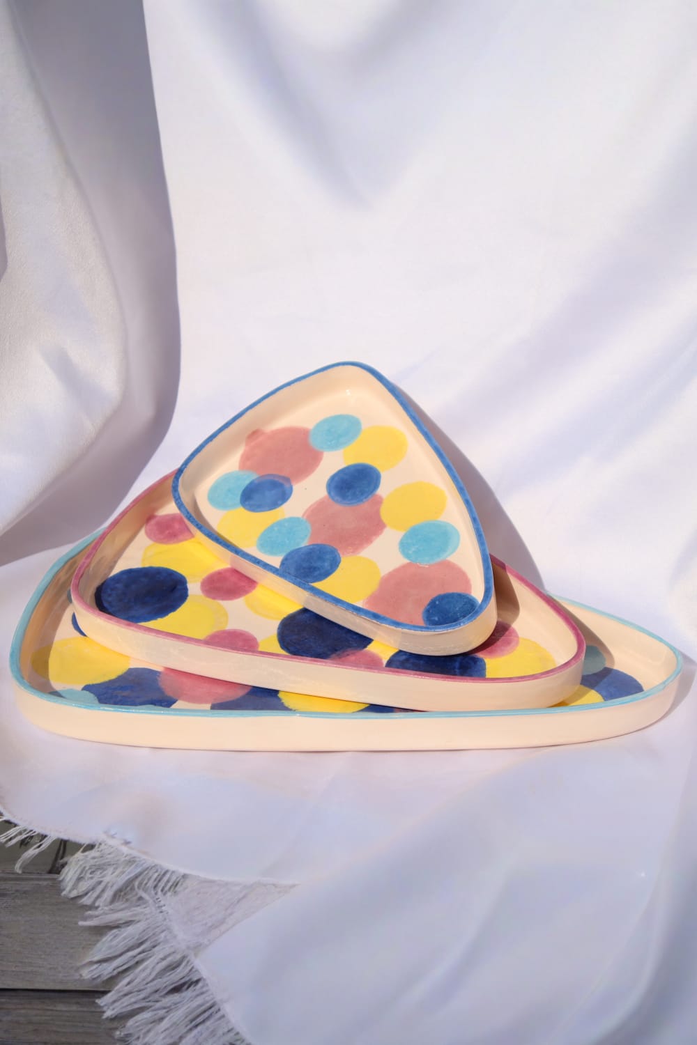 Lily & Loly Ceramics-Rengarenk Puantiyeli Modern El Yapımı Seramik 3'lü Set El Yapımı Eğlenceli Servis Ve Pasta Tabakları-Tabak & Kase-6-Milagron.com