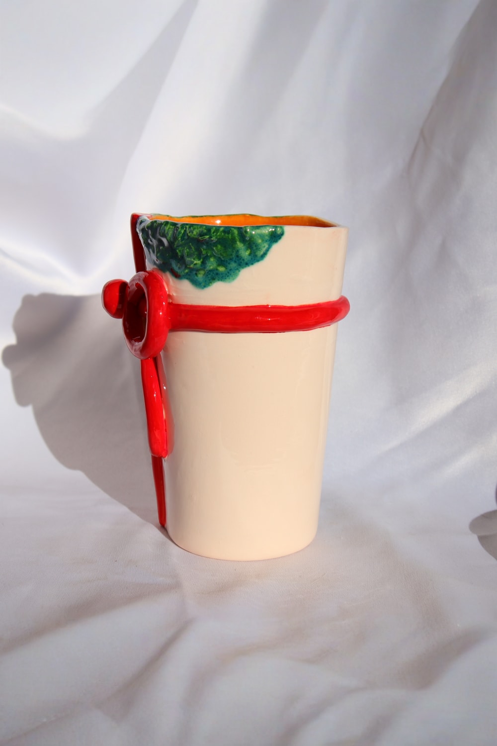 Lily & Loly Ceramics-Sevgililer Günü Serisi “ Kırmızı Fiyonklu Hediye Paketi” Kupa - El Yapımı Seramik Kupa Mug 300 Ml.-Bardak-2-Milagron.com