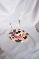 Lily & Loly Ceramics-Siyah Beyaz Kovboy Şapkası Tasarımlı El Yapımı Seramik Tütsülük - Kovboy Şapkası Seramik Tütsülük-Tütsülük-2-Milagron.com