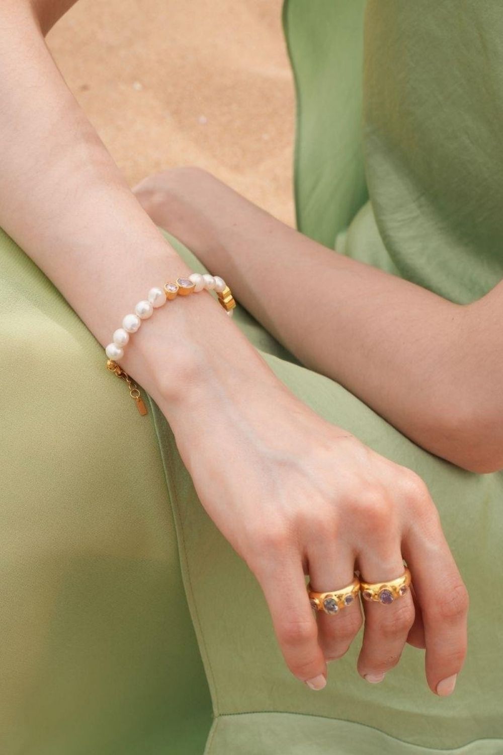 Linya Jewellery-Diana Beyaz Taşlı İnci Bileklik-Bileklik-2-Milagron.com