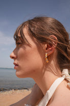 Linya Jewellery-Emily Beyaz Taşlı Halka Küpe-Küpe-2-Milagron.com