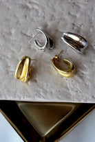 Linya Jewellery-Erica Amorf Halka Küpe Gold-Küpe-3-Milagron.com