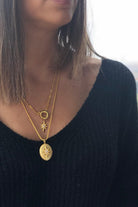 Linya Jewellery-Kutup Yıldızı Kilitli İncili Kolye Gold-Kolye-4-Milagron.com