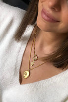 Linya Jewellery-Kutup Yıldızı Kilitli İncili Kolye Gold-Kolye-5-Milagron.com