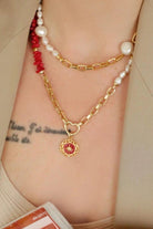 Linya Jewellery-Kutup Yıldızı Kırmızı Mercan Madalyon-Kolye-2-Milagron.com