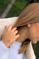 Linya Jewellery-Kutup Yıldızı Siyah Taşlı Sallantılı Küpe-Küpe-3-Milagron.com
