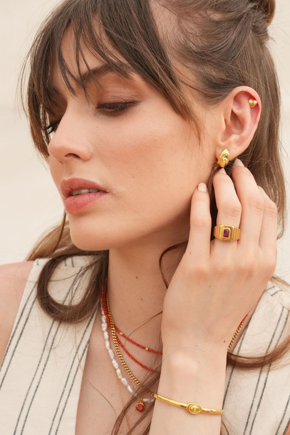 Linya Jewellery-Lina Sarı Damla Taşlı Küpe-Küpe-2-Milagron.com