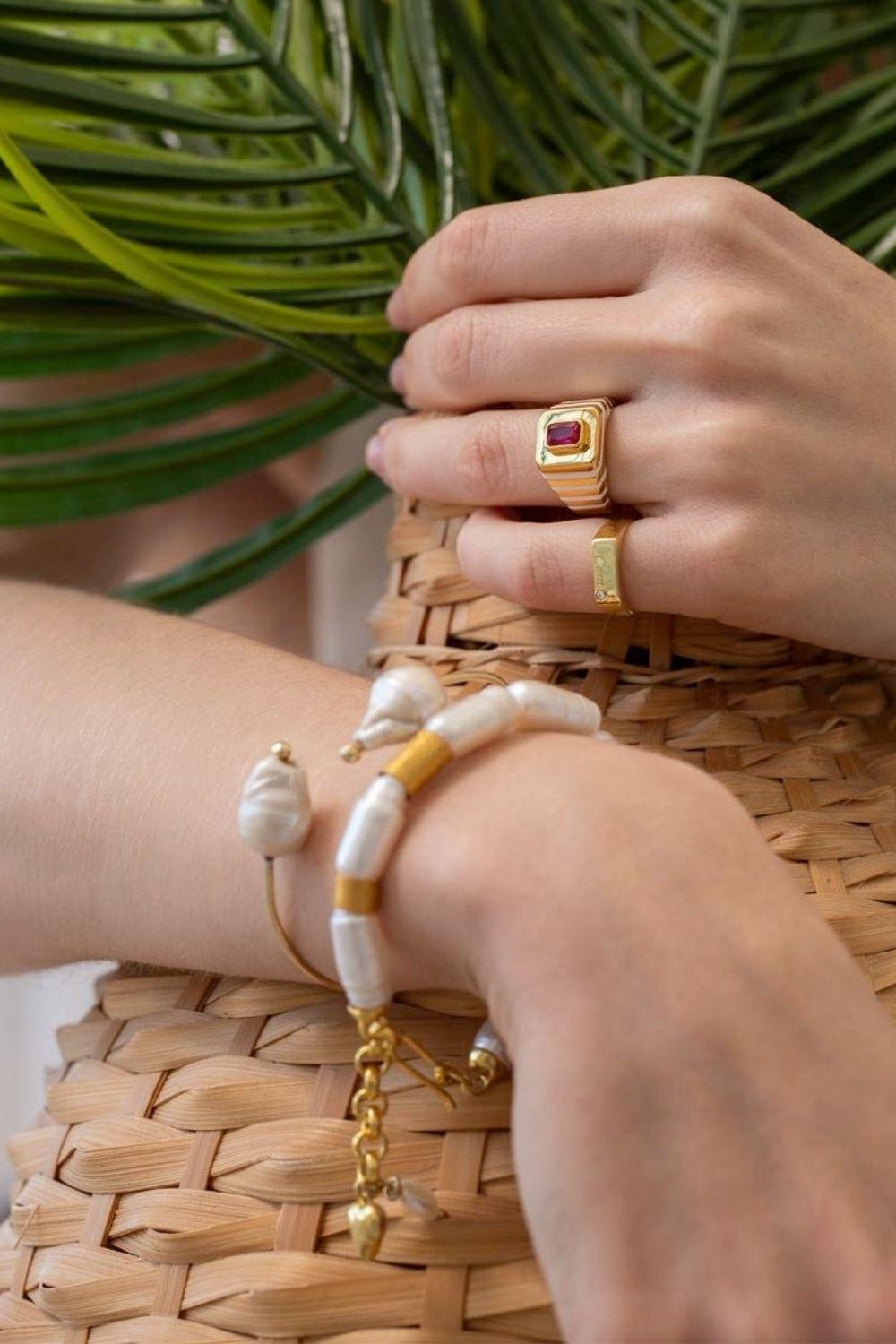 Linya Jewellery-Mari Barok İnci Bileklik-Bileklik-3-Milagron.com