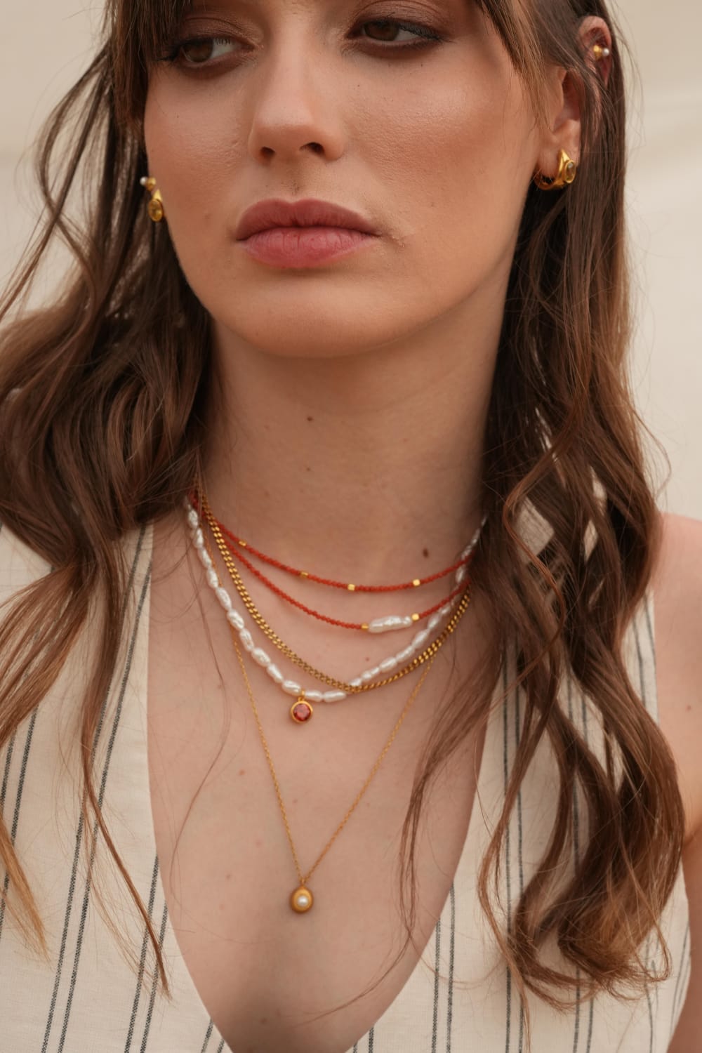 Linya Jewellery-Mira Kırmızı Mercanlı Küçük Toplu Kolye-Kolye-6-Milagron.com