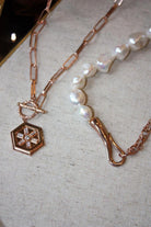 Linya Jewellery-Miyness Baget Madalyon Kolye Gold-Kolye-5-Milagron.com