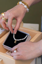 Linya Jewellery-Mono E Harfli İnci Kolye-Kolye-3-Milagron.com