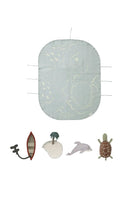 Green Toy Set, The Island