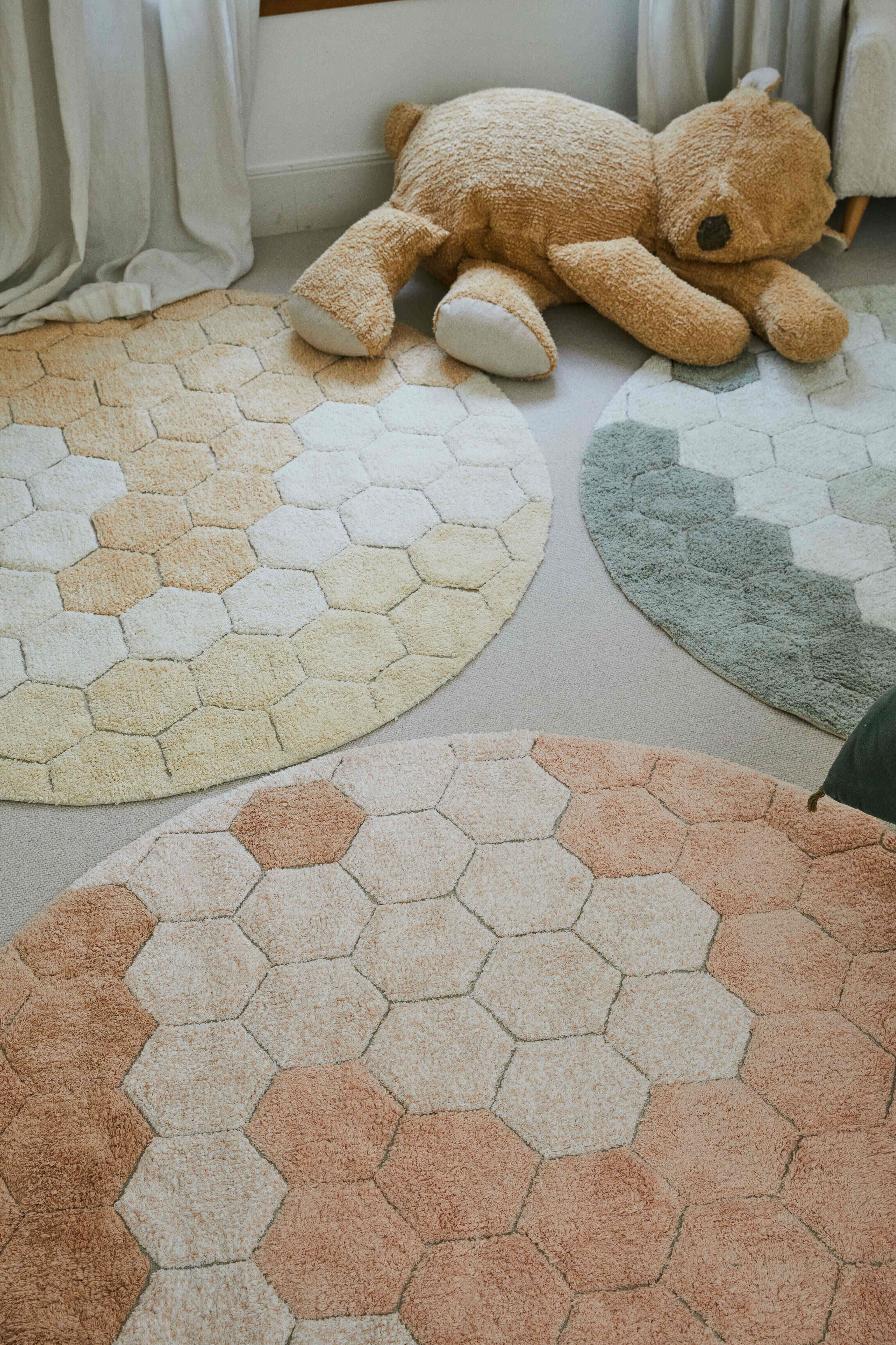 Halı, Round Honeycomb Rose