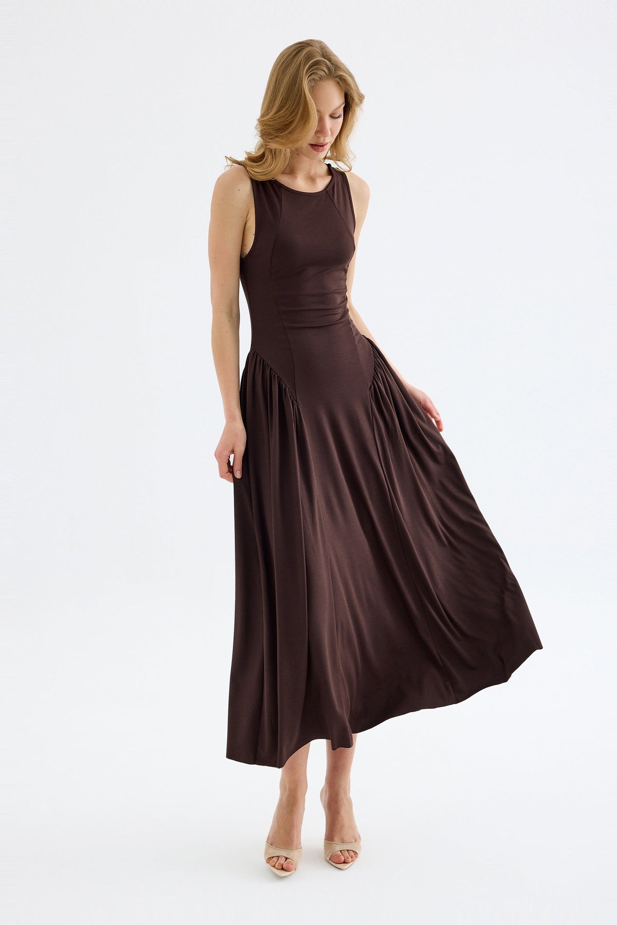 Elaris Bodycon Viskon Midi Elbise - Kahverengi