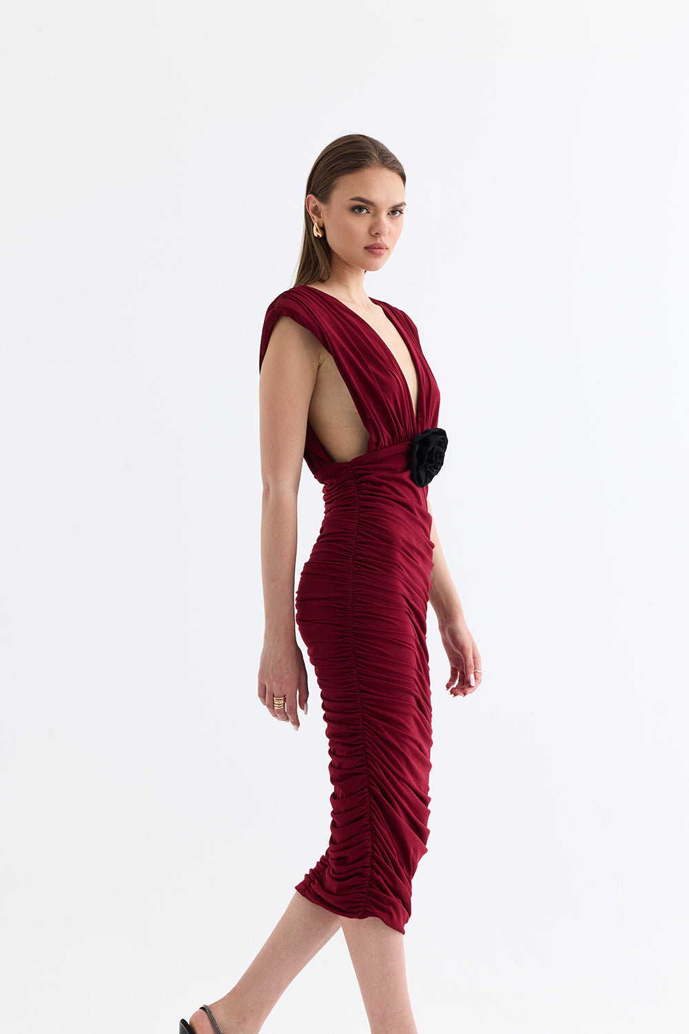 Manshet-The Velvet / Dekolteli Midi Elbise-Elbise-2-Milagron.com