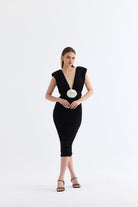 Manshet-The Velvet / Dekolteli Midi Elbise-Elbise-2-Milagron.com