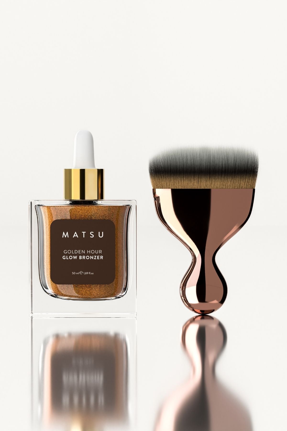 Matsu-Golden Hour Işıltılı Bronzlaştırıcı Vücut Yağı Ve Fırça Seti-Bronzlaştırıcı Yağ-1-Milagron.com