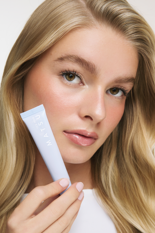 Ice Pop| 2In1 Renk Veren & Nemlendirici Parlak Lip Balm 10 Ml