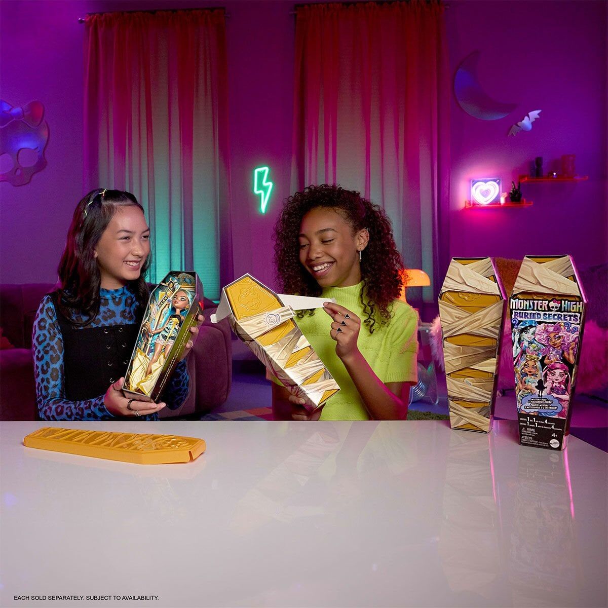Hyv64 Monster High Gizemli Sırlar Havalı Pijama Partisi Serisi