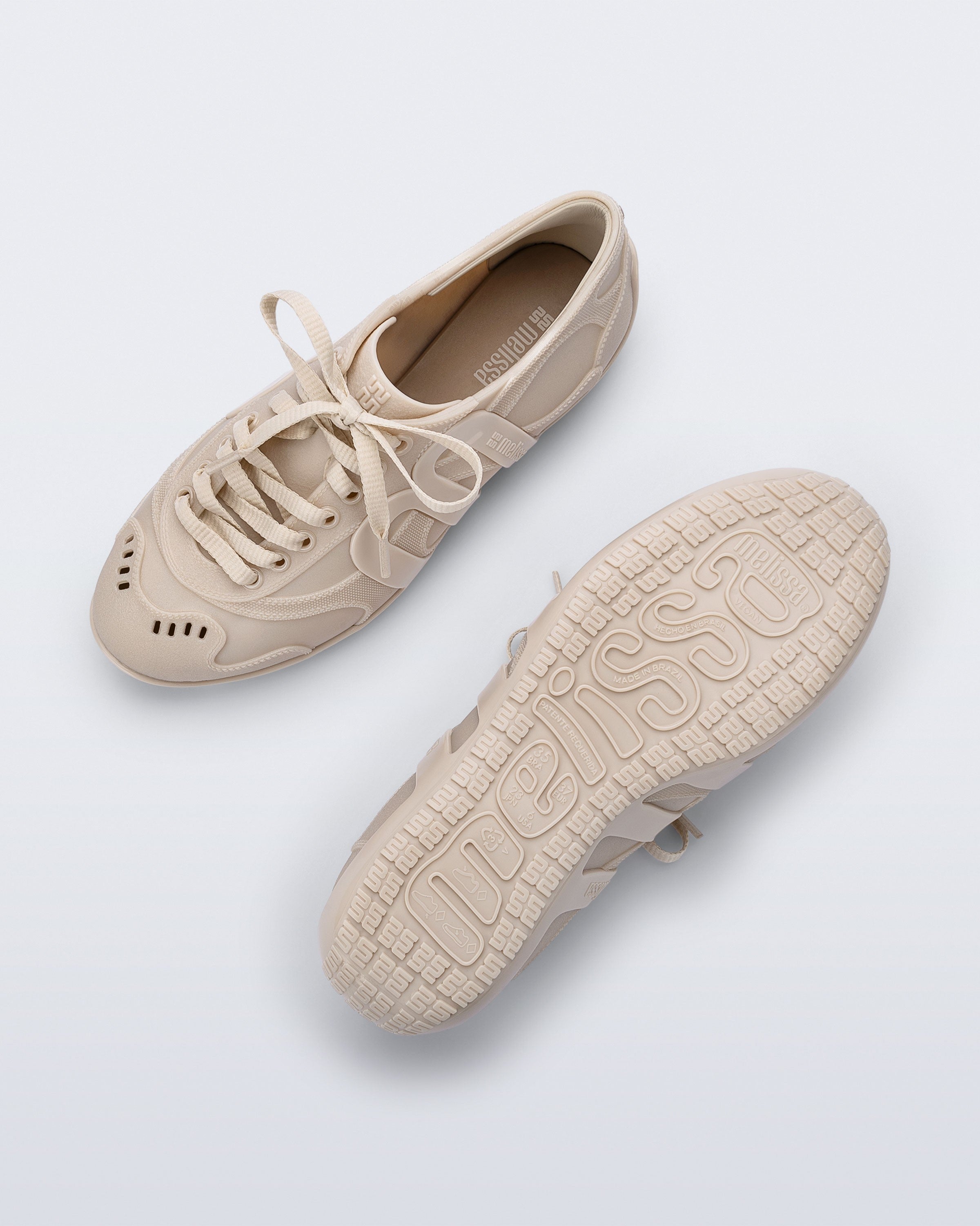 Melissa-Motion Ad-Sneakers-3-Milagron.com