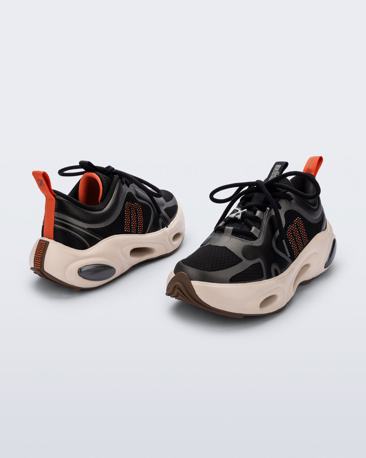  X Loop Sneaker
