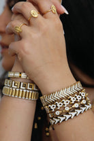 Melon-Hug 2 White Bileklik-Bileklik-2-Milagron.com