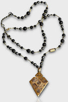 Mey Atelier-Amulet – Siyah Hematit Lava Bronz Tılsım Unisex Kolye-Kolye-1-Milagron.com